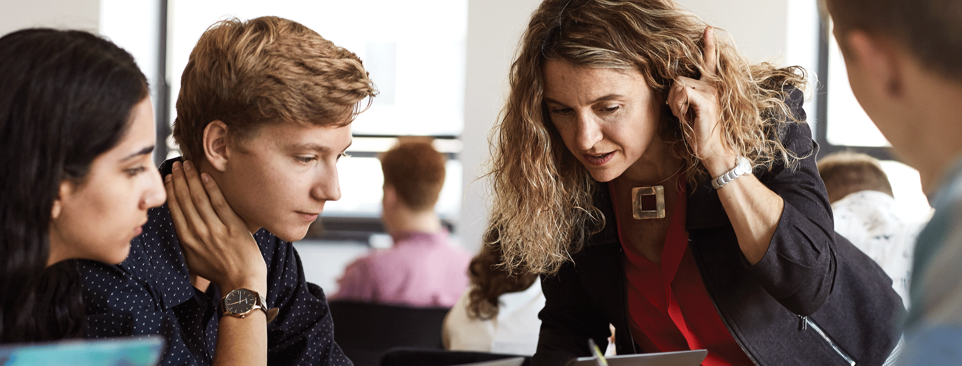 HW-Teresa Kramarz teaching students